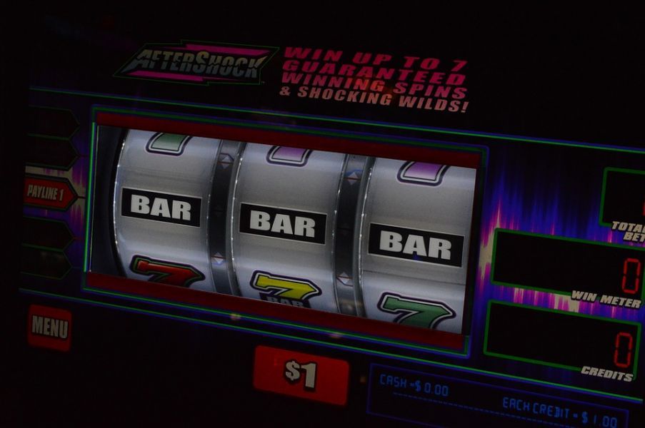 Aus den klassischen Einarmigen Banditen haben sich digitale Slots entwickelt, die Spielern weltweit Freude bereiten