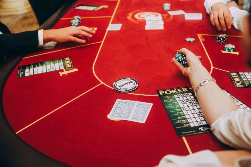 casino table game associate training