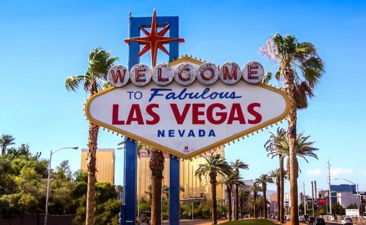 How Live Dealer Casinos Changed The Gambling Industry